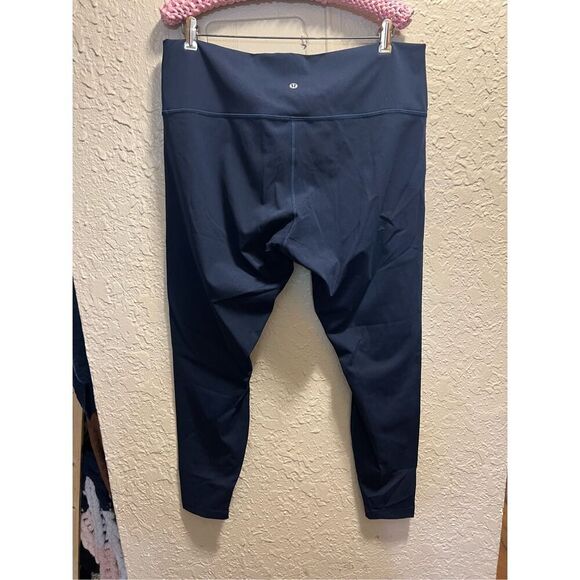 Lululemon Blue Leggings Woman’s Size 18 - Picture 7 of 12